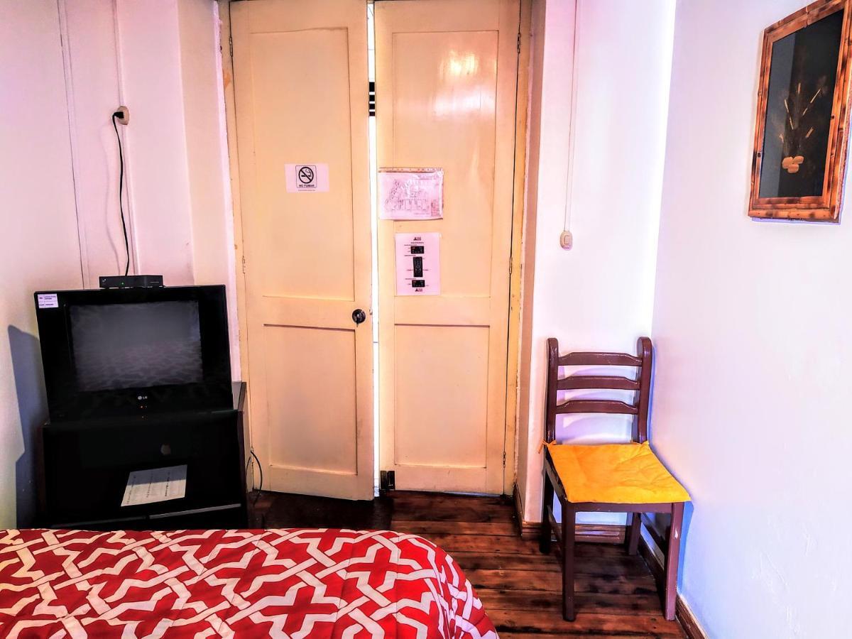 Hostal Latitud Ecuem Кито Экстерьер фото