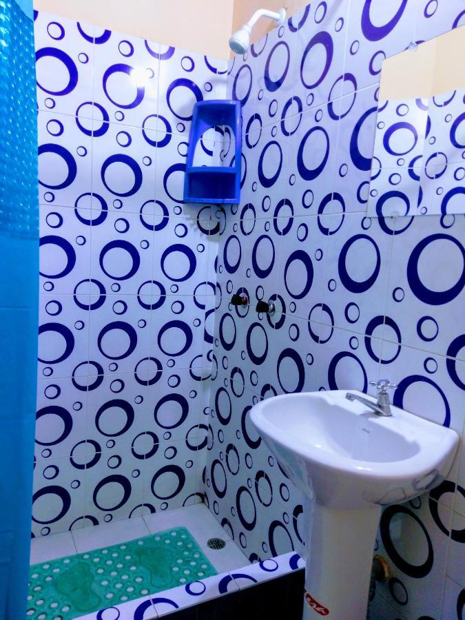 Hostal Latitud Ecuem Кито Экстерьер фото